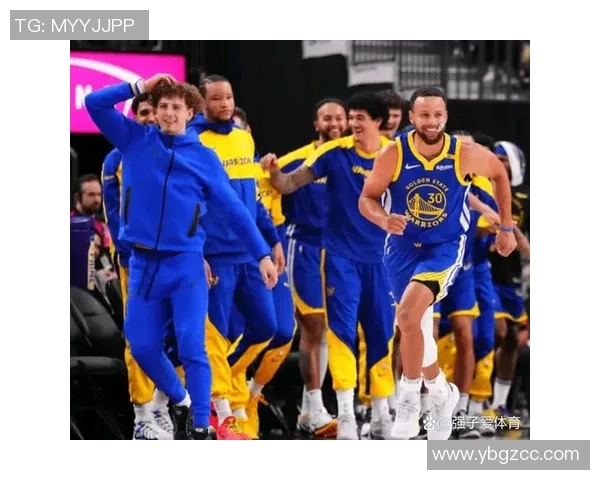 开拓者迎来本赛季首场季前赛,对阵勇士和库里展现新赛季实力对决风采 开拓者迎来本赛季首场季前赛,对阵勇士和库里展现新赛季实力对决风采